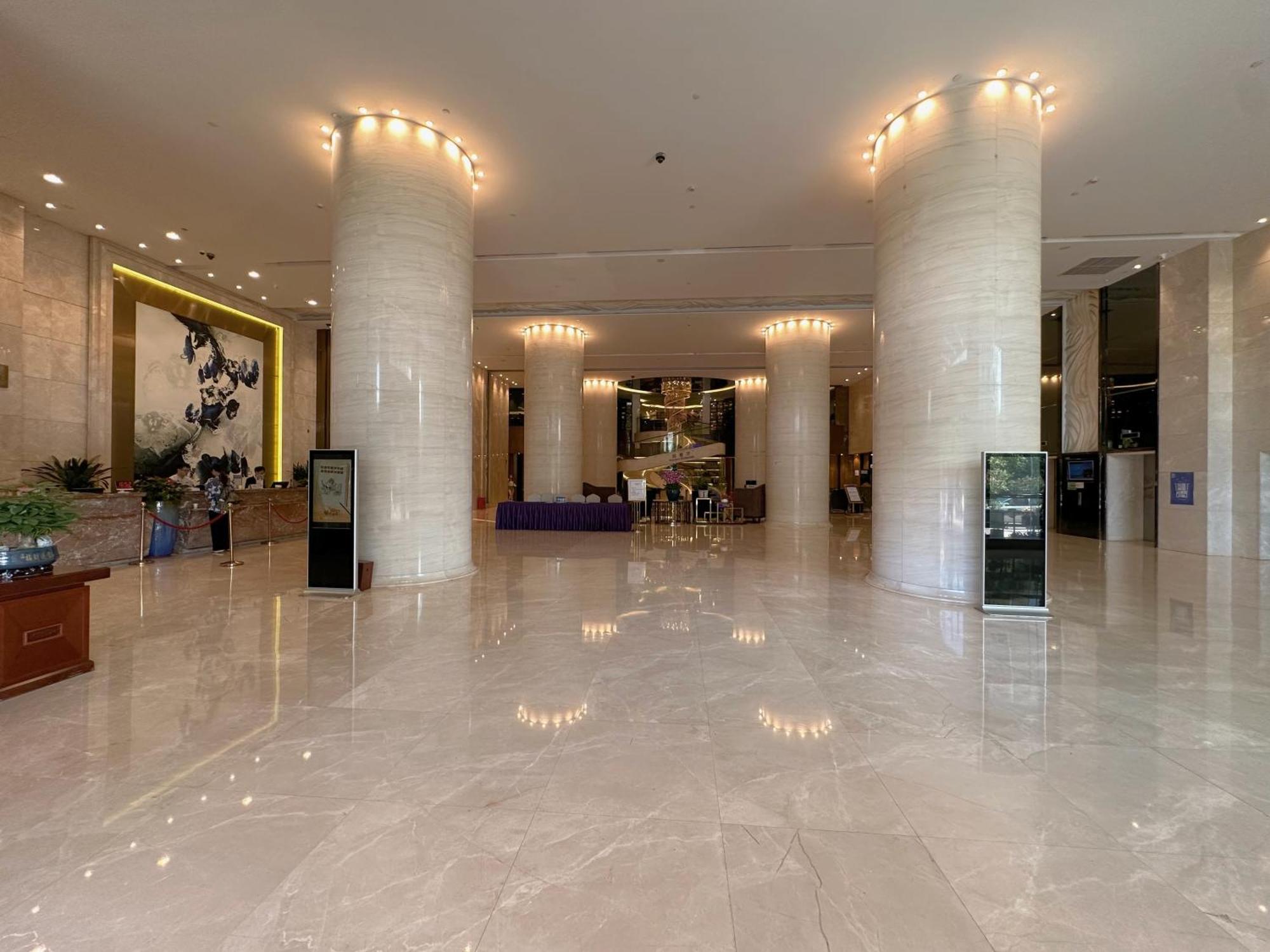 Sentosa Hotel Shenzhen Feicui Branch, Enjoy Tropical Swimming Pools And High-Class Fitness Club Extérieur photo